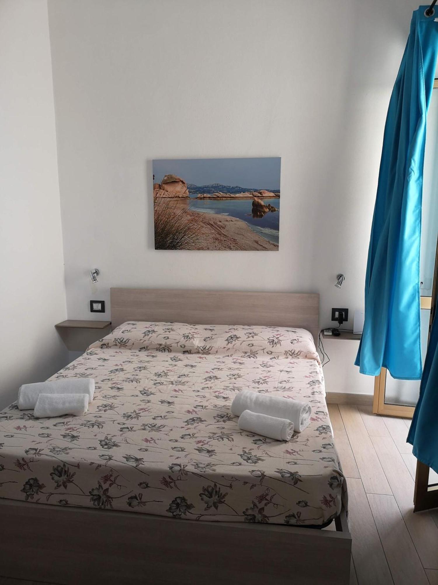Domo Silvia Bed and Breakfast La Maddalena  Eksteriør billede