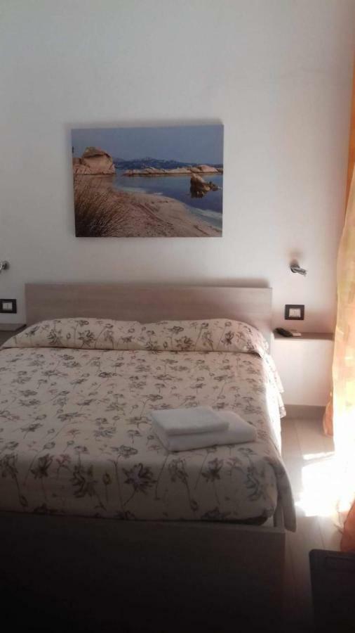 Domo Silvia Bed and Breakfast La Maddalena  Eksteriør billede