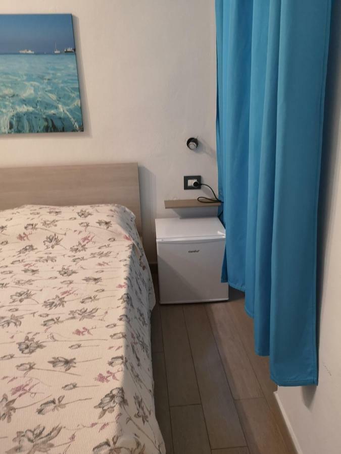 Domo Silvia Bed and Breakfast La Maddalena  Eksteriør billede