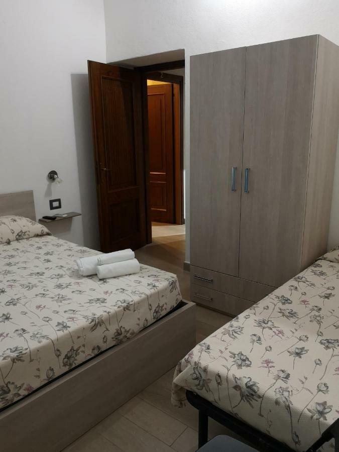 Domo Silvia Bed and Breakfast La Maddalena  Eksteriør billede