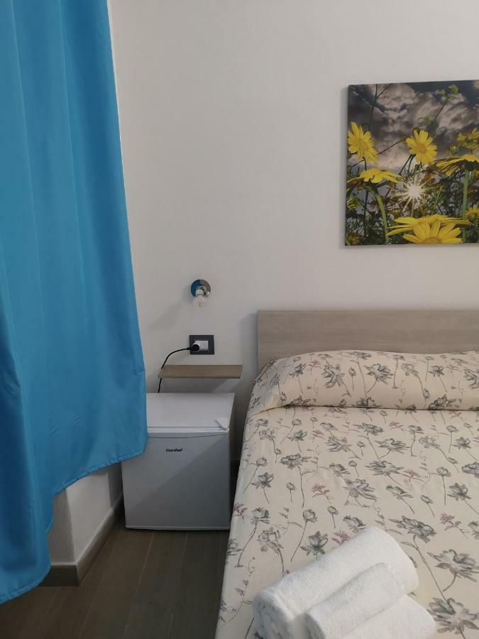 Domo Silvia Bed and Breakfast La Maddalena  Eksteriør billede